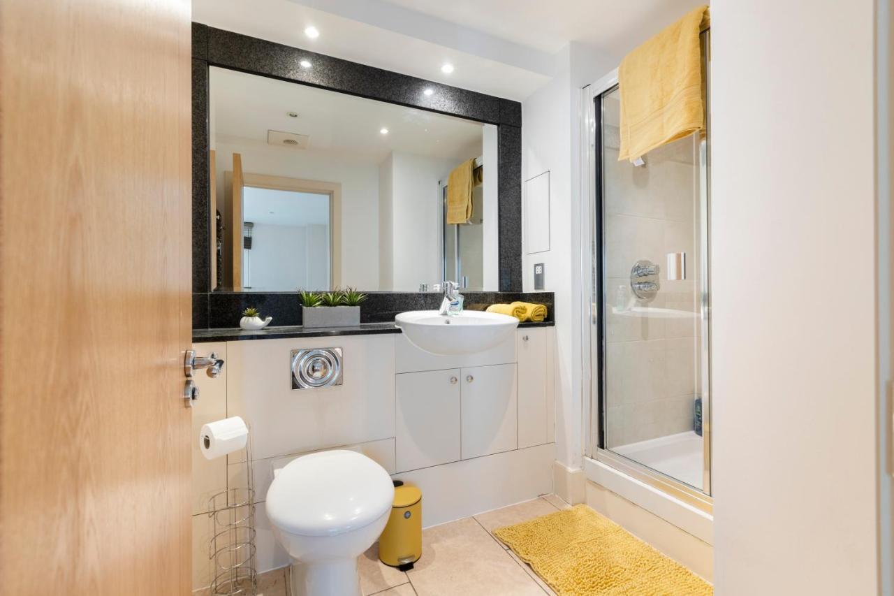 Beautiful river view apartment Londra Exterior foto